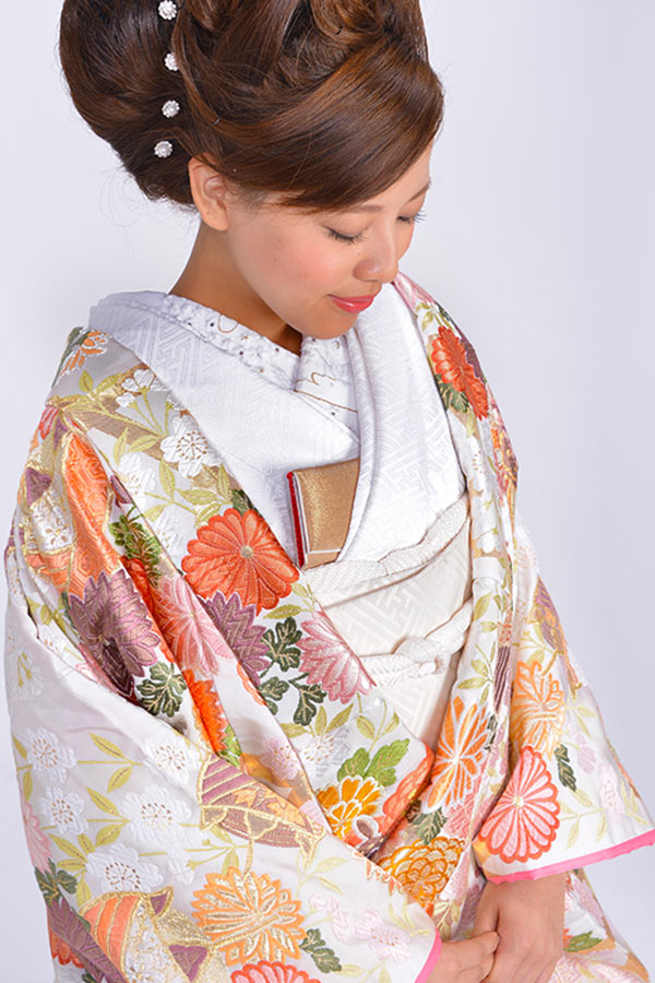 白地籠目色打掛