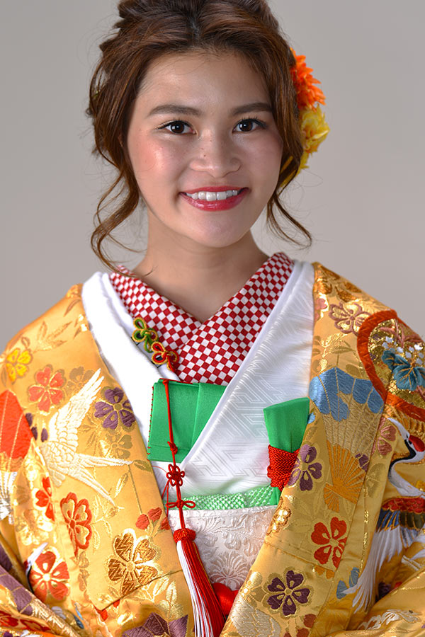 打掛ゴールド笑顔