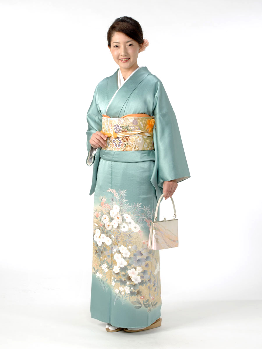 水縹小菊紋の色留袖