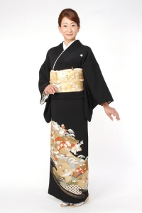 松と扇の留袖 黒留袖