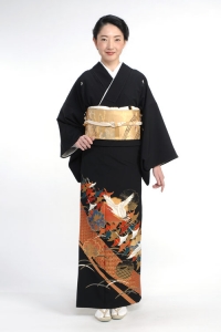 雪輪に飛鶴の留袖 黒留袖